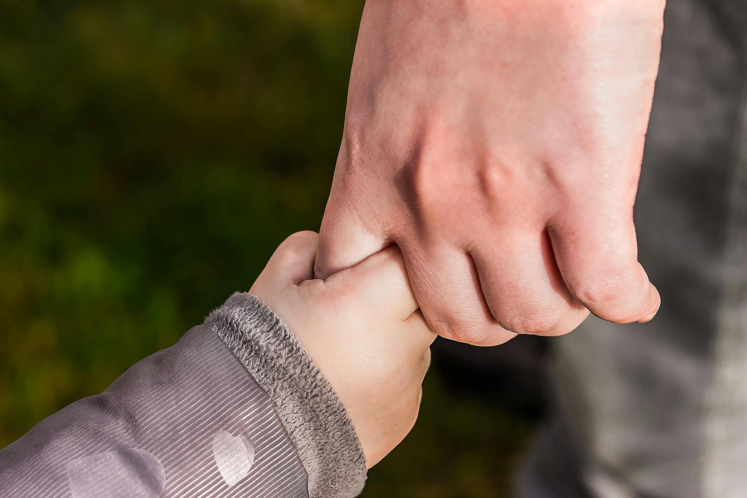 Epigenetica en Trauma: Hoe Onverwerkte Pijn Wordt Doorgegeven aan Je Kinderen