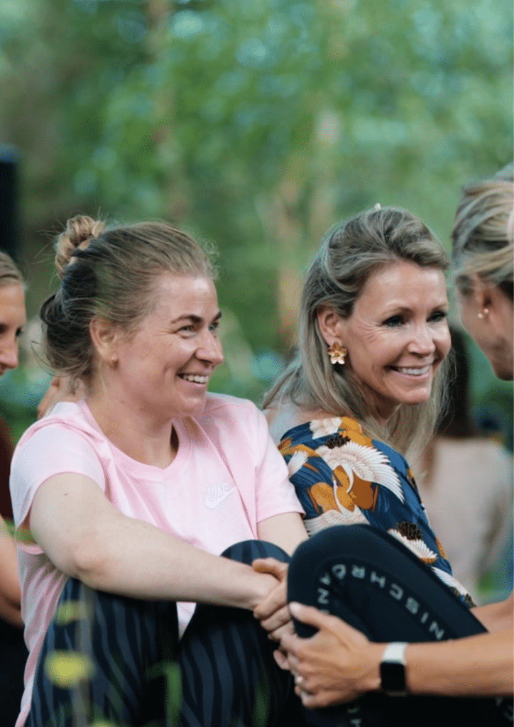 een vijfdaags retreat in Nederland dat jouw persoonlijke groei, persoonlijke ontwikkeling en bewustzijnsopening in gang zet op een manier die blijvend doorwerkt.